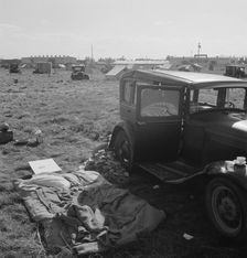 Living conditions for migrant potato pickers, Tulelake, Siskiyou County, California, 1939. Creator: Dorothea Lange