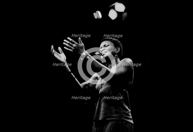 Lizz Wright, Brighton Pavilion, East Sussex, November 2005. Artist: Brian O'Connor.