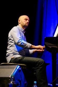 Liam Noble, Ropetackle Arts Centre, Shoreham, West Sussex, Jan 2016. Artist: Brian O'Connor