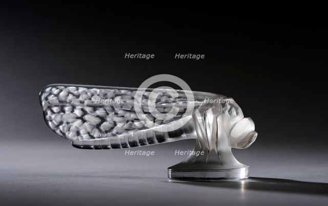 Libellule , small, Lalique mascot. Creator: Unknown.