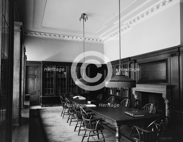 Library, Toledo Museum of Art, between 1910 and 1920. Creator: Unknown.
