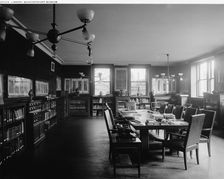 Library, Worcester Art Museum [Worcester, Mass.], between 1900 and 1920. Creator: Unknown