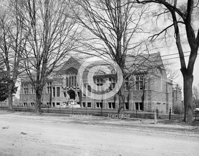 Library, Mount Holyoke College, Mass., between 1900 and 1910. Creator: William H. Jackson.