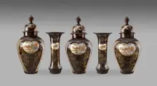 Lidded jar with panels depicting temple buildings among trees, 1701-1720