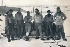 Lieut. Campbell's Party on their Return to Cape Evans 7 November 1912, (1913). Artist: Frank Debenham