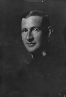 Lieutenant Bill Bailey, portrait photograph, 1917 Dec. 22. Creator: Arnold Genthe