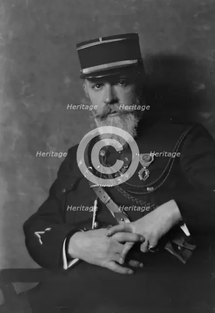 Lieutenant Farre, portrait photograph, 1918 Mar. 15. Creator: Arnold Genthe.