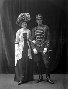 Lieutenant Frick and his lady, Landskrona, Sweden, 1910. Creator: Unknown