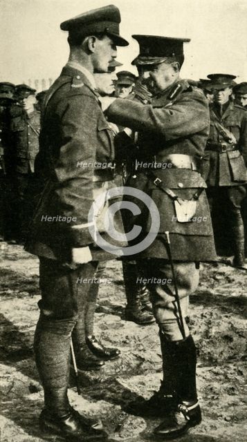 'Lieutenant Kent receiving the Military Cross', First World War, 1915-1916, (c1920). Creator: Unknown.