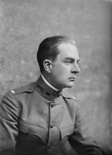Lieutenant R.S. Warfield, portrait photograph, 1917 Dec. 3. Creator: Arnold Genthe