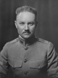 Lieutenant R.S. Burg, portrait photograph, 1918 June. Creator: Arnold Genthe