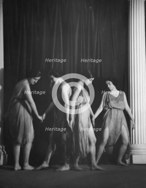Lilias McLane dancers, 1923 Feb. 28. Creator: Arnold Genthe.