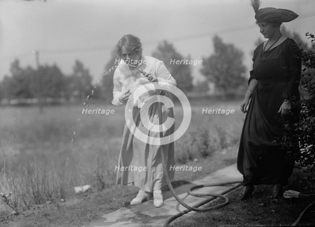 Lillian Rosedale & Vivian Holt, between c1915 and c1920. Creator: Bain News Service.
