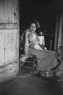 Lily Rogers Fields and children. Hale County, Alabama, 1936. Creator: Walker Evans