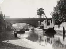 Limehouse Cut looking south from Commercial Road, Stepney, London, c1925