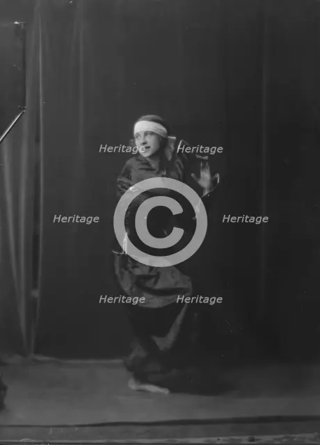 Lindahl, Isurn, Miss, 1916 Oct. 31. Creator: Arnold Genthe.