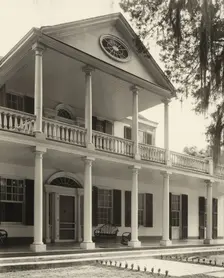 Linden, Natchez, Adams County, Mississippi, 1938. Creator: Frances Benjamin Johnston