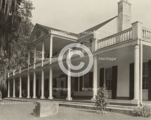 Linden, Natchez, Adams County, Mississippi, 1938. Creator: Frances Benjamin Johnston.