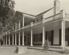 Linden, Natchez, Adams County, Mississippi, 1938. Creator: Frances Benjamin Johnston