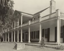Linden, Natchez, Adams County, Mississippi, 1938. Creator: Frances Benjamin Johnston