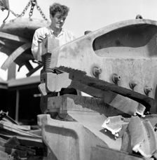 Linderman Aleta cutting jaws, Rotherham, South Yorkshire, 1963. Creator: Michael Walters