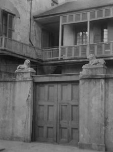 Lion Gate, New Orleans, between 1920 and 1926. Creator: Arnold Genthe
