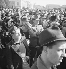 Listening to speeches at mass meeting of WPA workers protesting..., San Francisco, California, 1939. Creator: Dorothea Lange