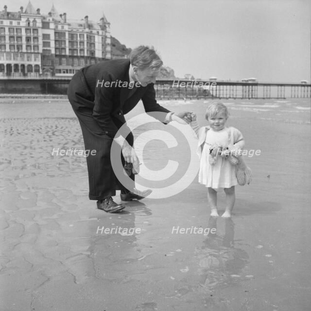 Llandudno, Conwy, Wales, 15/05/1954. Creator: John Laing plc.