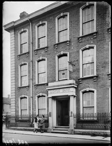 Lloyd's Bank, High Street, Bromsgrove, 1942. Creator: George Bernard Mason