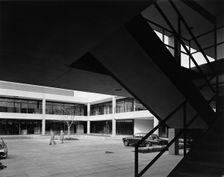 Lloyds Court, Secklow Gate, Central Milton Keynes, Buckinghamshire, 14/02/1977. Creator: John Laing plc