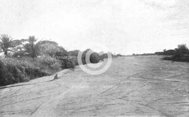 ''L'Umaruru en temps de secheresse; Afrique Australe', 1914. Creator: Unknown.