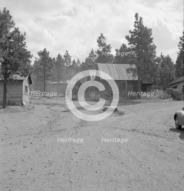 Lumber mill worker's house, Keno, Klamath County, Oregon, 1939. Creator: Dorothea Lange.