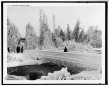 Luna Island, Niagara Falls, N.Y., between 1910 and 1920. Creator: Unknown