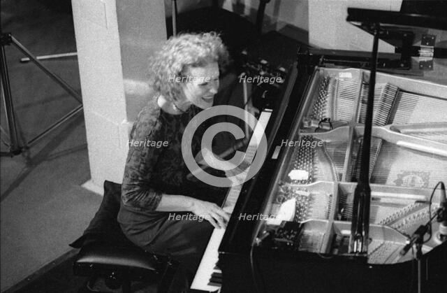 Lynne Arriale, Pizza Express, Maidstone, Kent, July 1985. Creator: Brian O'Connor.