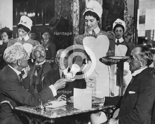 Lyons tea shop, Piccadilly, London, (early 20th century?) Artist: Unknown