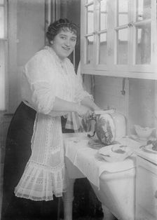 Mme. Ober, 1914. Creator: Bain News Service