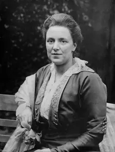 Mme. Leon Dupriez, between c1910 and c1915. Creator: Bain News Service