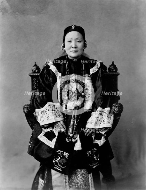 Mme. Wu Ting Fang, between 1890 and 1910. Creator: Frances Benjamin Johnston.