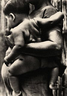 Mother with child from Tehuantepec, Mexico, 1929. Creator: Tina Modotti