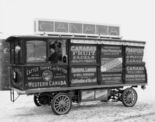 Motor car, Canadian Government Colonization Co., between 1900 and 1905. Creator: William H. Jackson