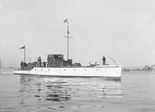 Motor yacht Amo under way, 1921. Creator: Kirk & Sons of Cowes