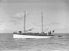 Motor yacht Neva under way, 1911. Creator: Kirk & Sons of Cowes