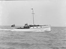 Motor yacht Stella Maris under way, 1914. Creator: Kirk & Sons of Cowes