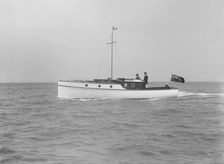 Motor yacht Stella Maris under way, 1914. Creator: Kirk & Sons of Cowes