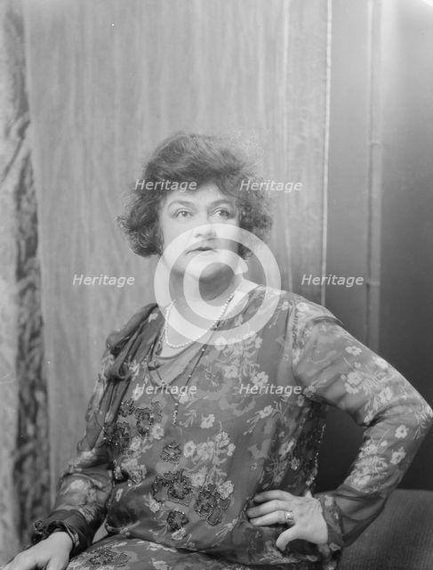 Mott-Smith, May, Miss, or Mrs. Mary Mott Small, portrait photograph, 1928 May 10. Creator: Arnold Genthe.