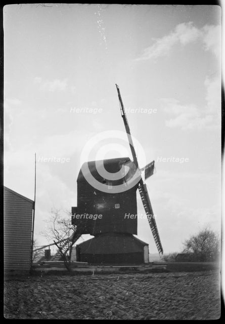 Mount Ephraim Windmill, Moat Lane, Mount Ephraim, Ash, Dover, Kent, 1929. Creator: Francis Matthew Shea.