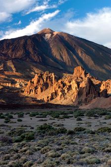 Mount Teide volcano, Parque Nacional del Teide, Tenerife, Canary Islands, 2007. Creator: Peter Thompson