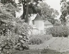 "Mount Vernon," George Washington house, George Washington Parkway, Mount Vernon, Virginia, c1894. Creator: Frances Benjamin Johnston