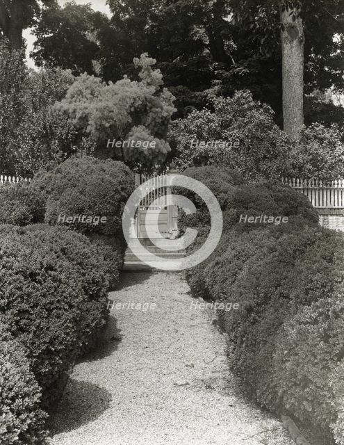 "Mount Vernon," George Washington house, George Washington Parkway, Mount Vernon, Virginia, c1894. Creator: Frances Benjamin Johnston.