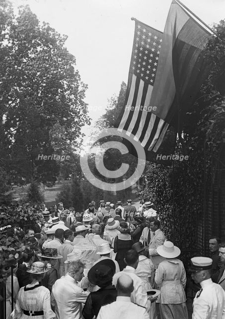 Mount Vernon - Tomb of Washington, 24 June 1917. Creator: Harris & Ewing.